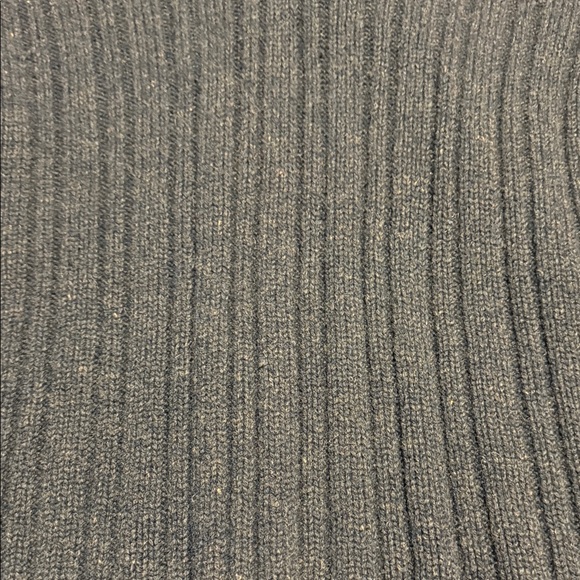 J. Crew Men's Ribbed Crewneck Sweater in Olive - Picture 2 of 4